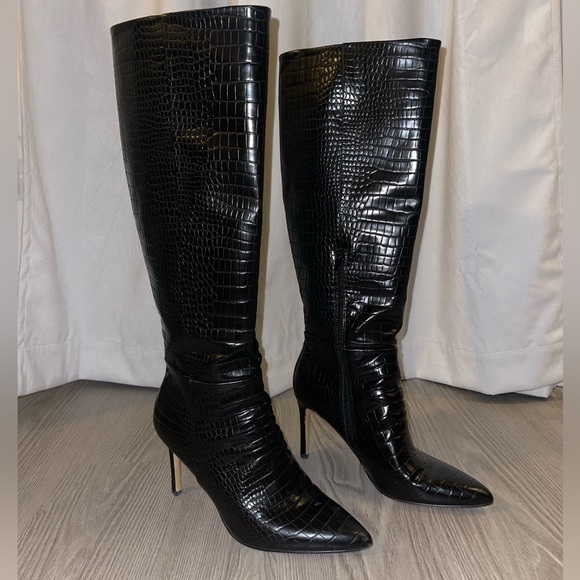 Madden Girl Chantelle Boot - Picture 5 of 5